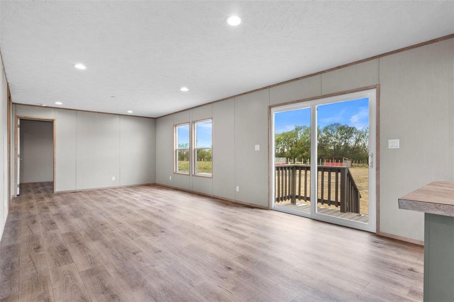 Spacious, unfurnished interior of a new home in , Howe (Image 14).