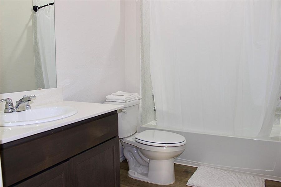 Furnished interior view inside a new home in , Royse City (Image 11).