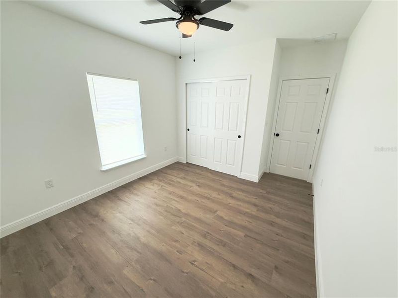 Spacious, unfurnished interior of a new home in , Port Charlotte (Image 19).