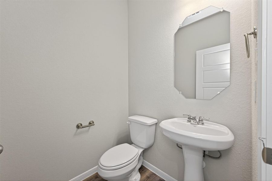 Furnished interior view inside a new home in Woodland Lakes, Huffman (Image 12).