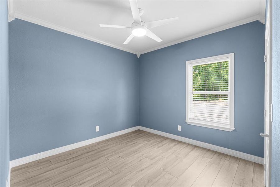 Spacious, unfurnished interior of a new home in , Corsicana (Image 14).