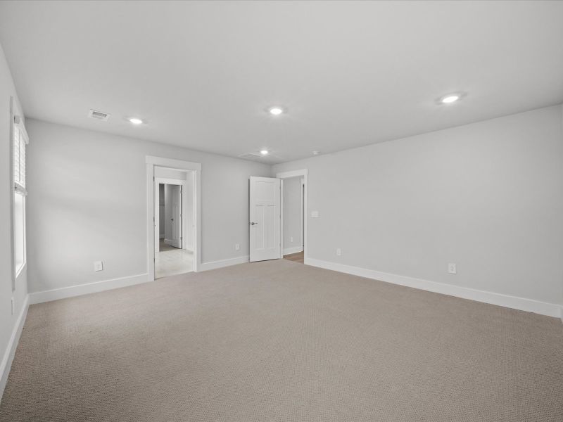 Spacious, unfurnished interior of a new home in Cedar Shoals - Signature Collection, Piedmont (Image 15).