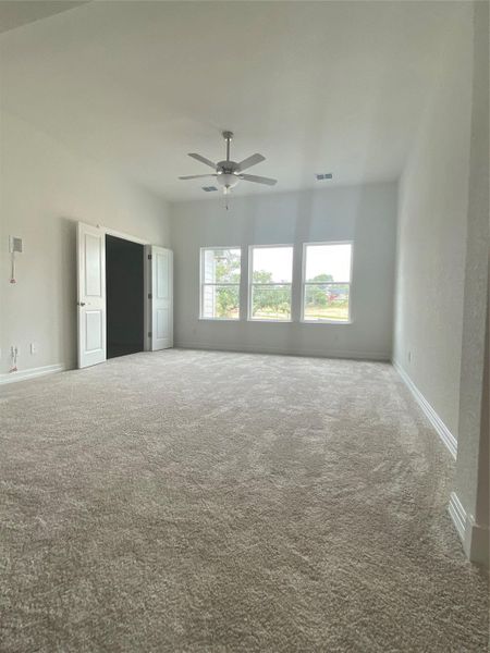 Spacious, unfurnished interior of a new home in Sauls Ranch East, Round Rock (Image 15). Spacious, unfurnished interior of a new home in Sauls Ranch East, Round Rock (Image 15).