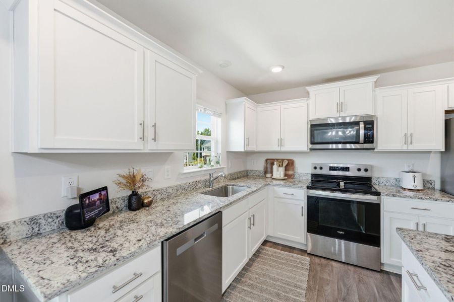 29-web-or-mls-ROB04810