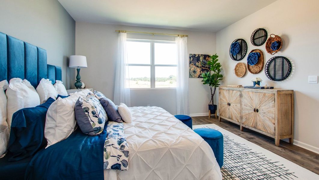 Representative furnished interior of a home built from the ASTOR by D.R. Horton in Nexus South, Gallatin (Image 16).