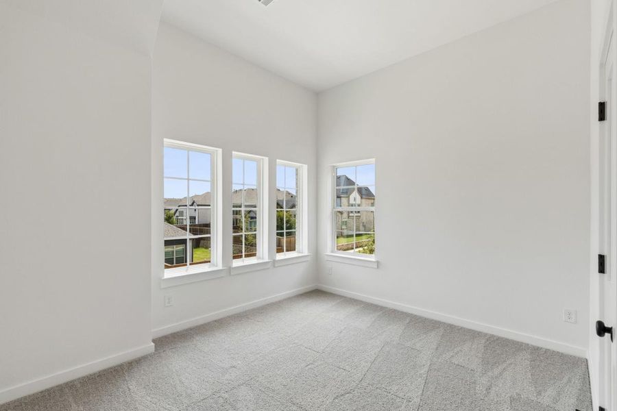 Spacious, unfurnished interior of a new home in Walton Ridge, Corinth (Image 20).