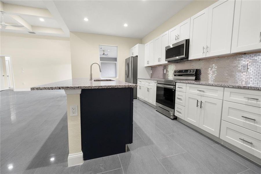 Furnished interior view inside a new home in , Lehigh Acres (Image 6).
