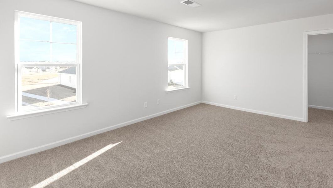 Spacious, unfurnished interior of a new home in The Pines at Blake Farm, Wilmington (Image 19).