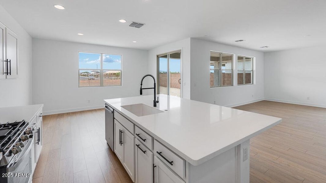 hj-az-phoenix-combs-ranch-discovery-sien hj-az-phoenix-combs-ranch-discovery-sien