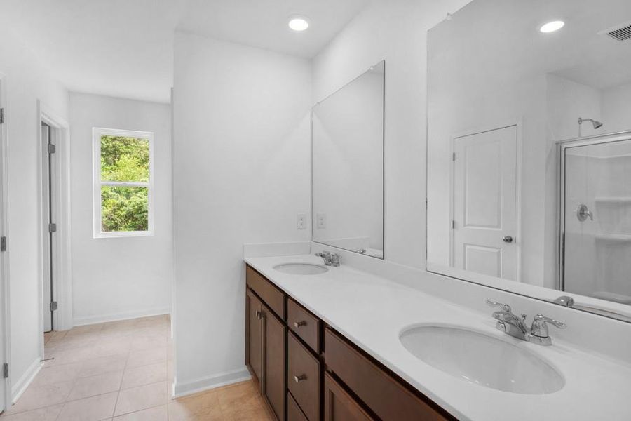 Image 16 of a home in Heritage River.