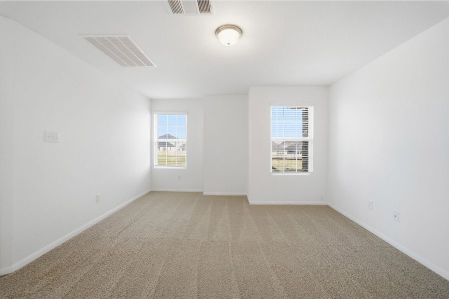 Spacious, unfurnished interior of a new home in Briarwood, Elgin (Image 59).