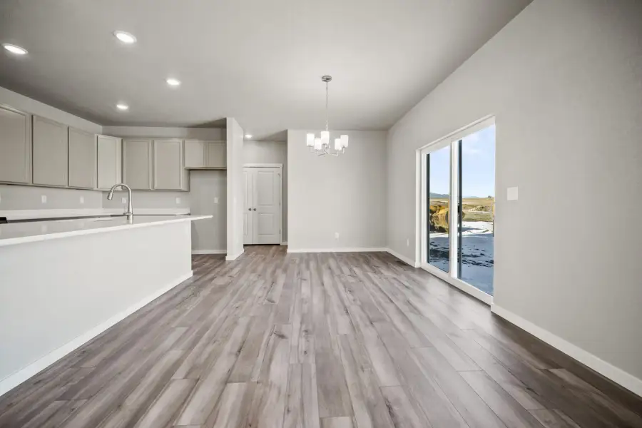 Spacious, unfurnished interior of a new home in The Glen, Colorado Springs (Image 15).
