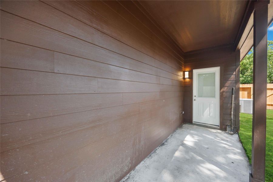 Exterior details and patio area of a home in , Texas City (Image 4). Exterior details and patio area of a home in , Texas City (Image 4).