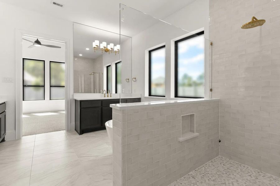 Sydney E Primary bath