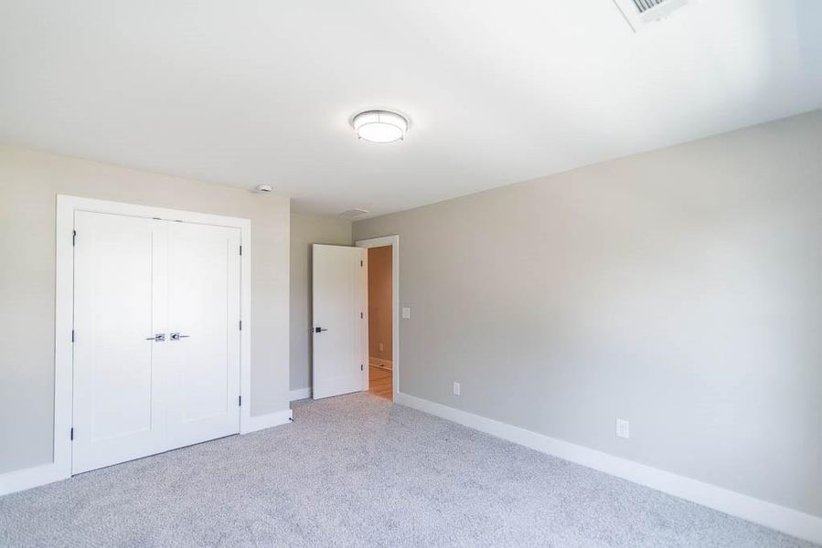 Spacious, unfurnished interior of a new home in Creekside, Decatur (Image 18).