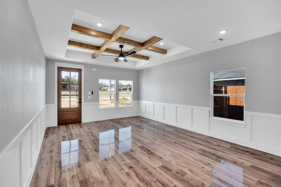 Spacious, unfurnished interior of a new home in , Alvarado (Image 14).