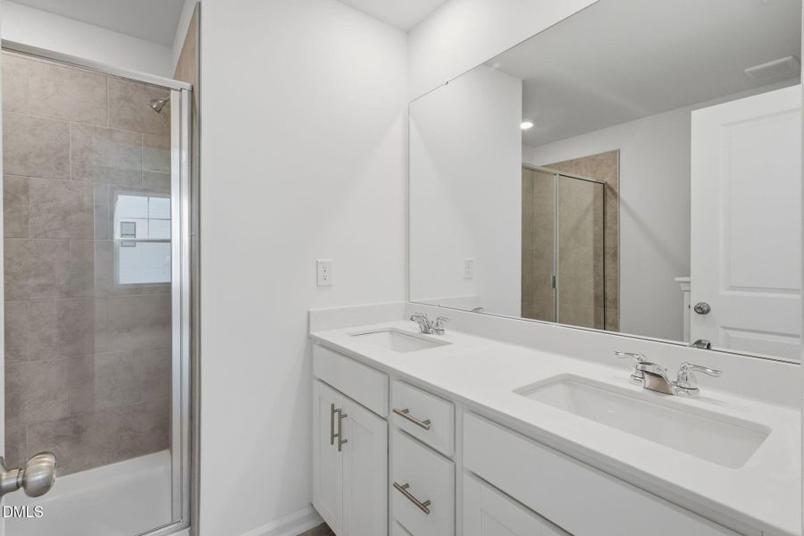 SUN_ElmGrove_Pic_Jackson_QMI_24_Owners_B