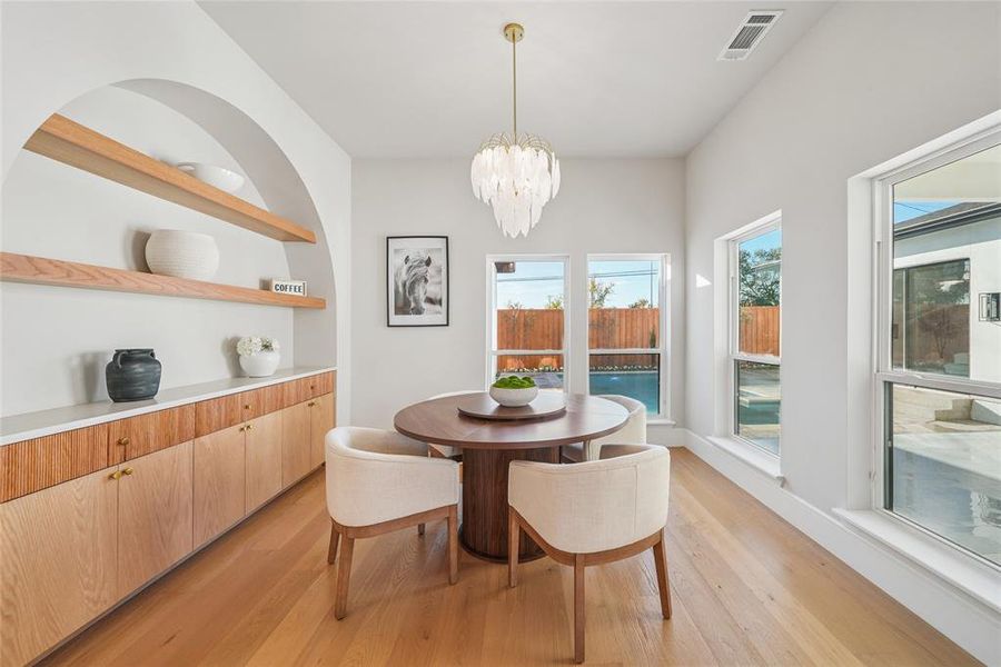 Furnished interior view inside a new home in , Dallas (Image 16). Furnished interior view inside a new home in , Dallas (Image 16).