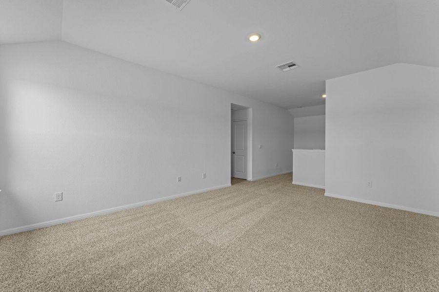 Spacious, unfurnished interior of a new home in , Georgetown (Image 12).