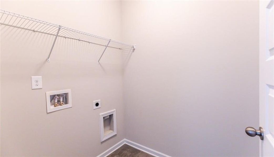 Spacious, unfurnished interior of a new home in Summerfield Place, Carrollton (Image 19).