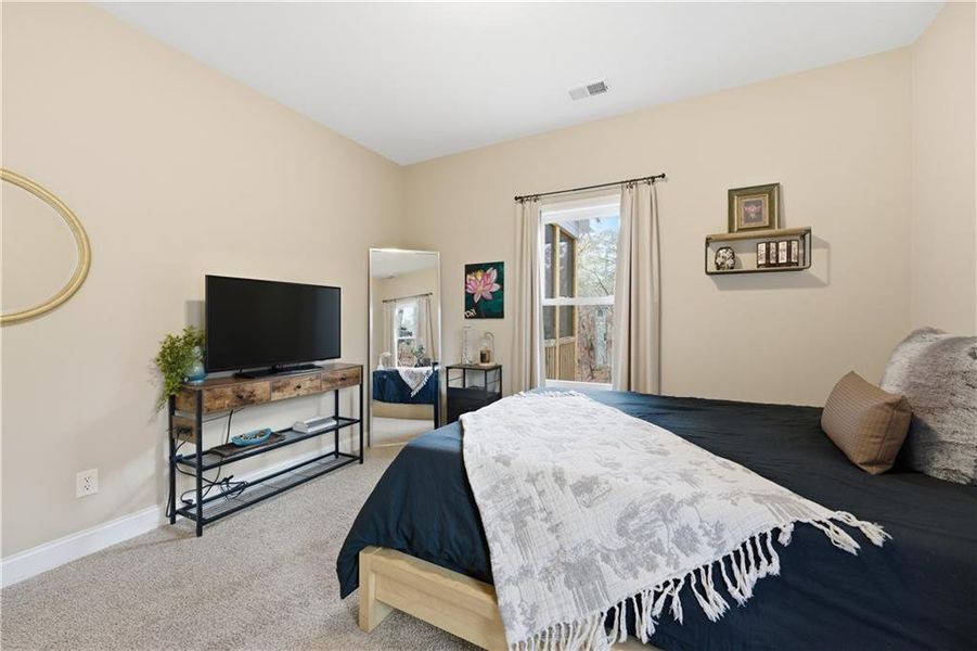 Furnished interior view inside a new home in , Waleska (Image 12).