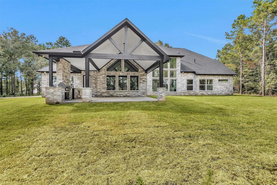Exterior details and patio area of a home in , Montgomery (Image 28).