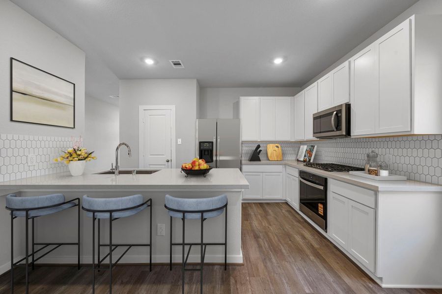 Furnished interior view inside a new home in Westridge Cove, Conroe (Image 11).