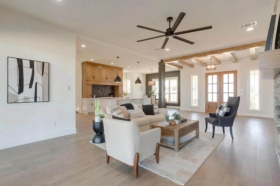 Representative furnished interior of a home built from the The Tiffany by Elmwood Custom Homes in Aledo Heights, Aledo (Image 12).