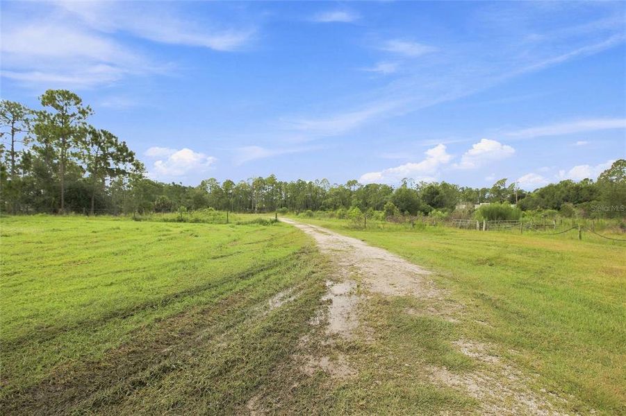 Natural landscape and outdoor views near in North Port (Image 40). Natural landscape and outdoor views near in North Port (Image 40).
