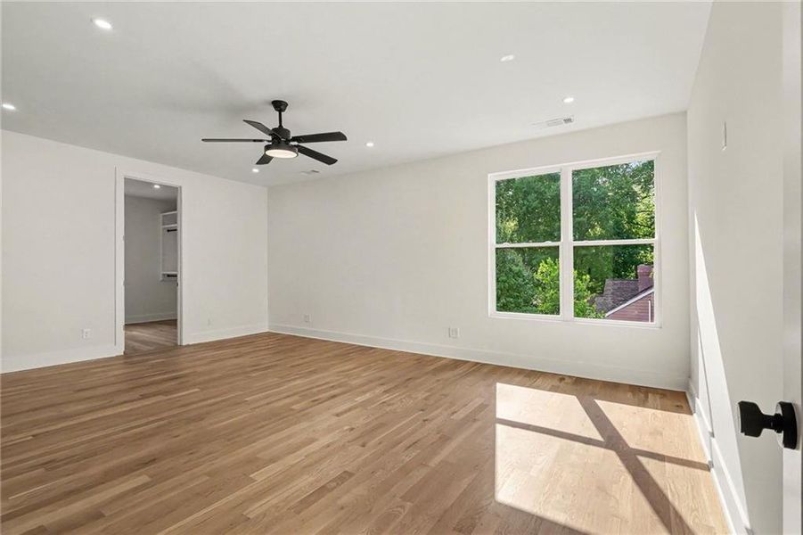 Spacious, unfurnished interior of a new home in , Atlanta (Image 39).