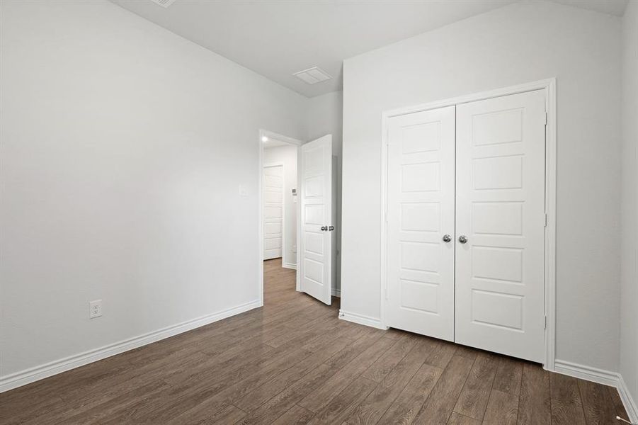 Spacious, unfurnished interior of a new home in Rocky Creek Crossing, Fort Worth (Image 31). Spacious, unfurnished interior of a new home in Rocky Creek Crossing, Fort Worth (Image 31).