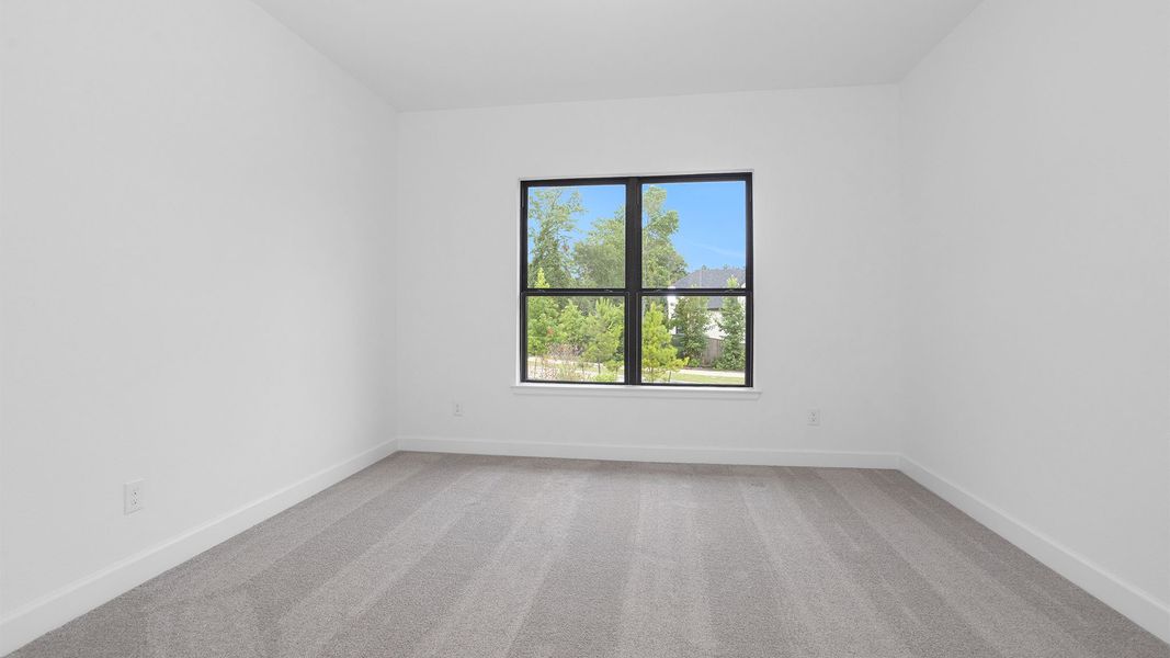 Spacious, unfurnished interior of a new home in The Woodlands Hills, Willis (Image 15).