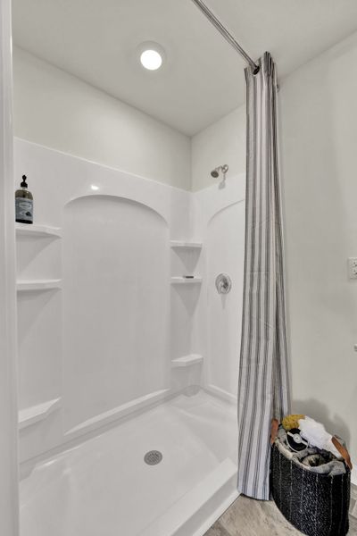 Representative furnished interior of a home built from the Salem by D.R. Horton in Powell Meadows, Cleveland (Image 20).