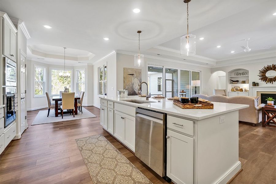 Hamilton Bay, Kitchen