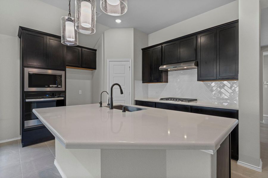 Furnished interior view inside a new home in Grand Central Park, Conroe (Image 11). Furnished interior view inside a new home in Grand Central Park, Conroe (Image 11).