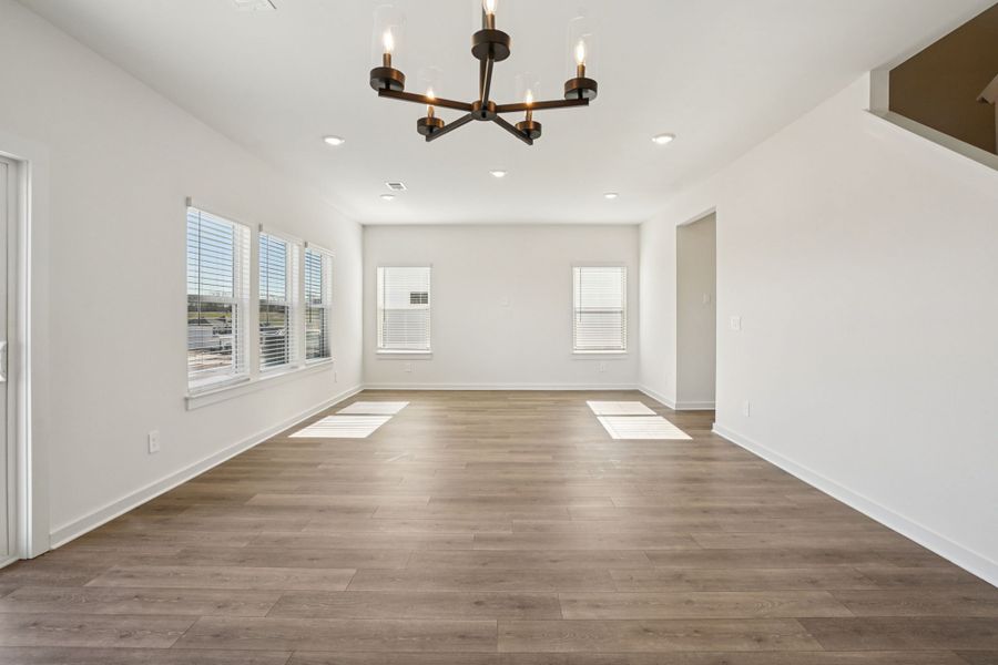 Spacious, unfurnished interior of a new home in River Ridge, Clarksville (Image 10).