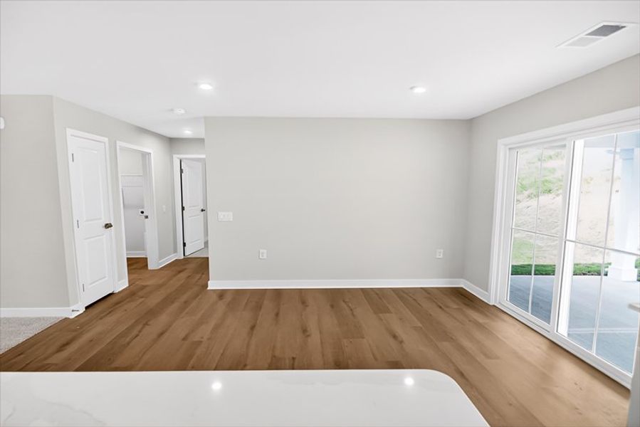 Spacious, unfurnished interior of a new home in Waverly Springs, Woodruff (Image 21).