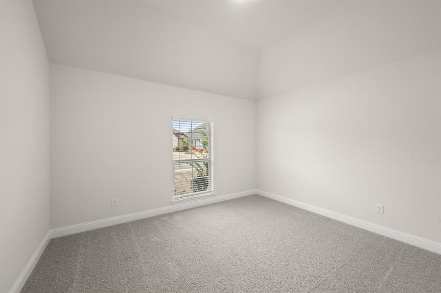 18_318 Bowrider- Bedroom-1