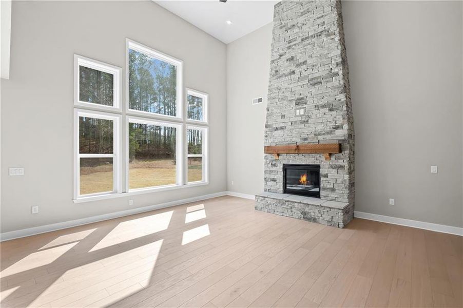 Spacious, unfurnished interior of a new home in Governor’s Preserve, Canton (Image 35).