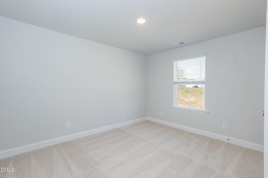 Spacious, unfurnished interior of a new home in Southern Estates, Sanford (Image 27).