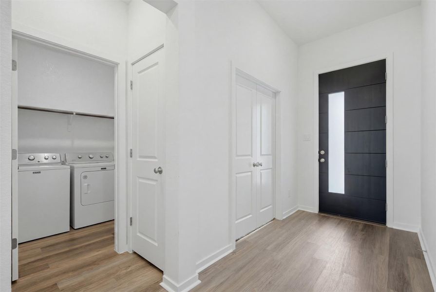 Spacious, unfurnished interior of a new home in , Manor (Image 24).