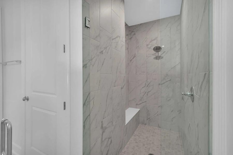 The Egret II Primary Bath