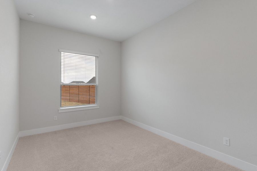 Spacious, unfurnished interior of a new home in Broken Oak, Georgetown (Image 43).