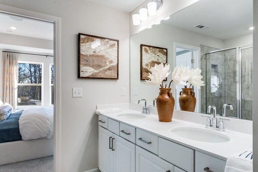Furnished interior view inside a new home in Hampton Trace, Marietta (Image 9).
