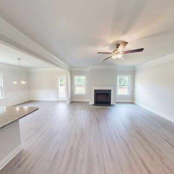 Spacious, unfurnished interior of a new home in Mirror Lake at South Harbour, Villa Rica (Image 17).
