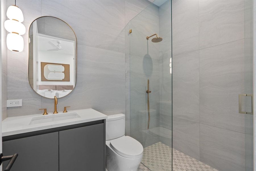 BATHROOM_2_DT BATHROOM_2_DT