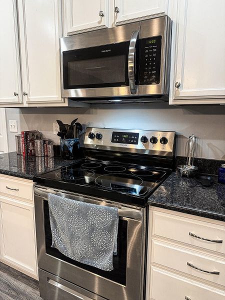 Close-up of interior finishes inside a home in , Bonneau (Image 9).