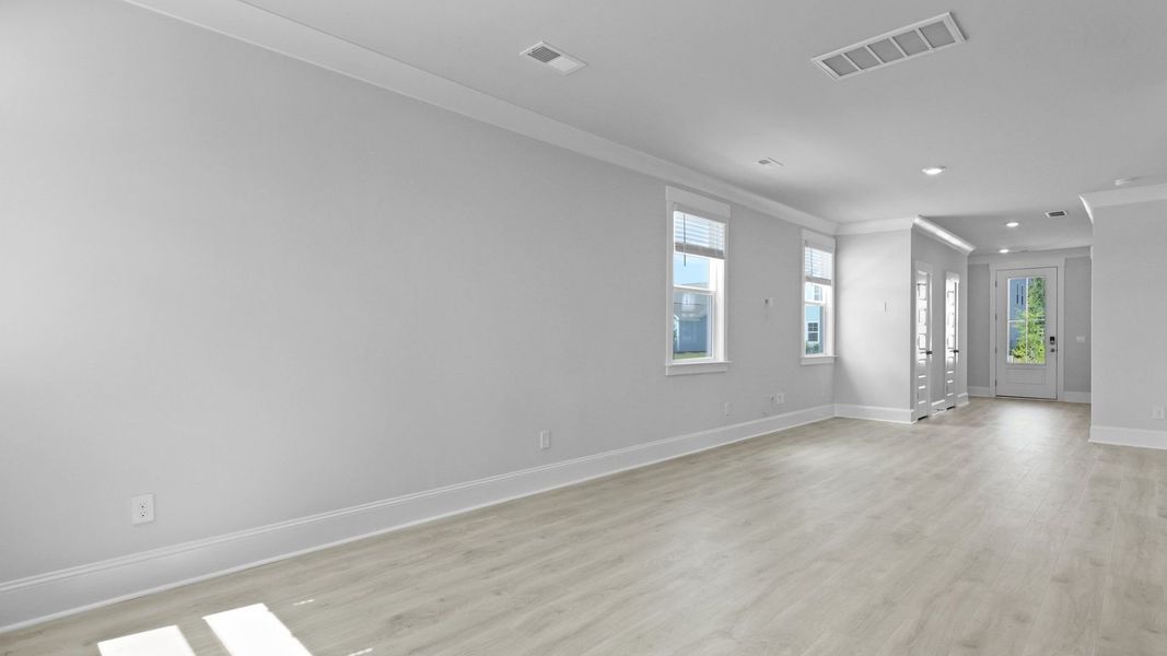 Spacious, unfurnished interior of a new home in Rivers Reach, Yemassee (Image 14).