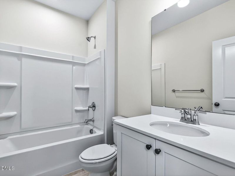 026-1280x960-bathroom