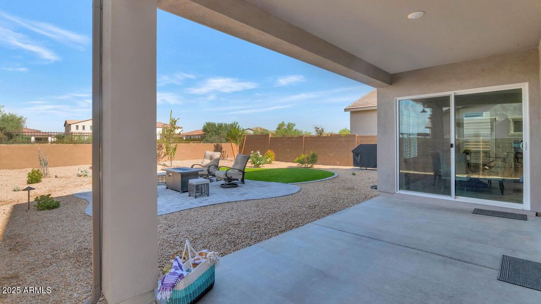 21840 N 61st Wy-large-038-024-21840 N 61